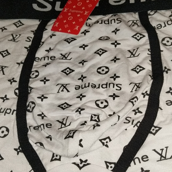 lv supreme boxers